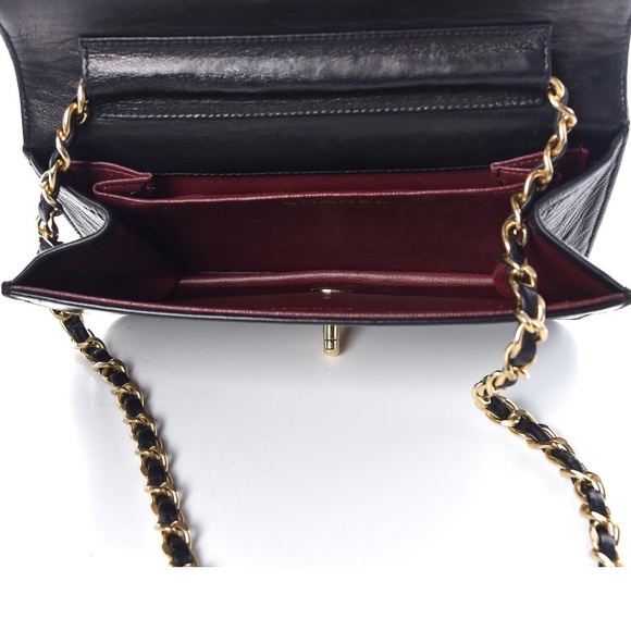 ❌❌❌SOLD❌❌❌ Vintage Chanel Lambskin Quilted Small - Picture 5 of 8